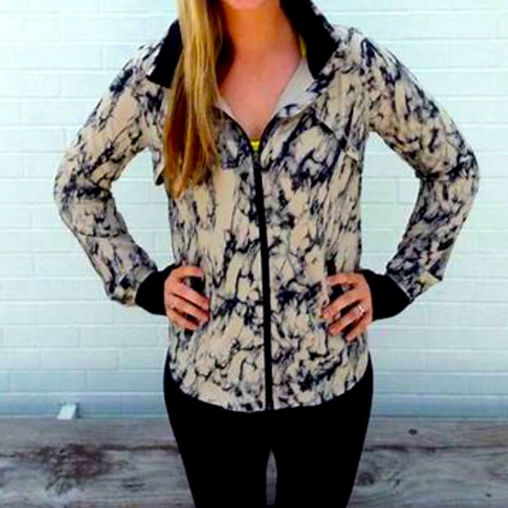 lululemon Great Granite running jacket